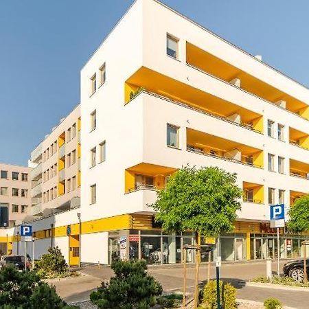 코워브제크 Apartament Premium Miodowy Dom 아파트 외부 사진