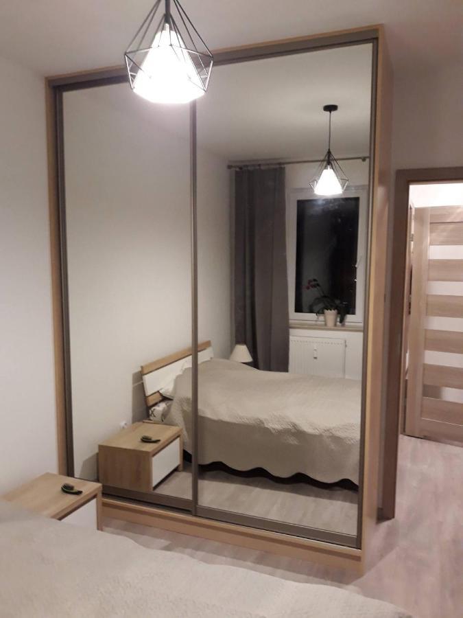 코워브제크 Apartament Premium Miodowy Dom 아파트 외부 사진