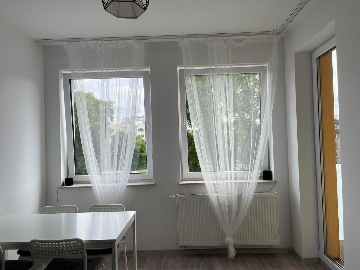 코워브제크 Apartament Premium Miodowy Dom 아파트 외부 사진